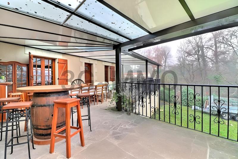 Maison - 154 m² - 9 pièces