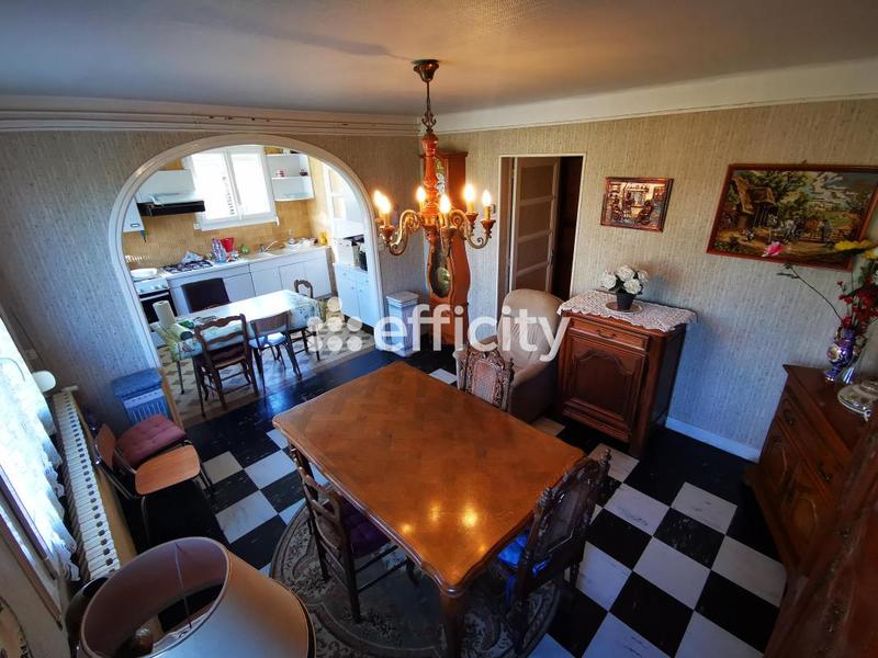 Maison de bourg - 89 m² - 4 pièces