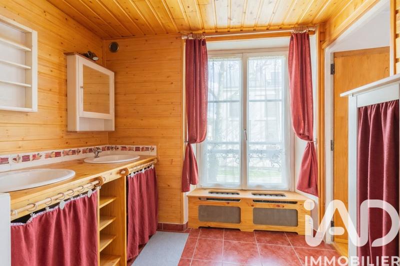 Maison - 157 m² - 8 pièces