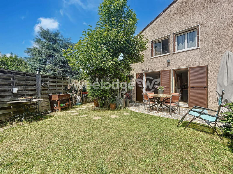 Maison - 86 m² - 5 pièces