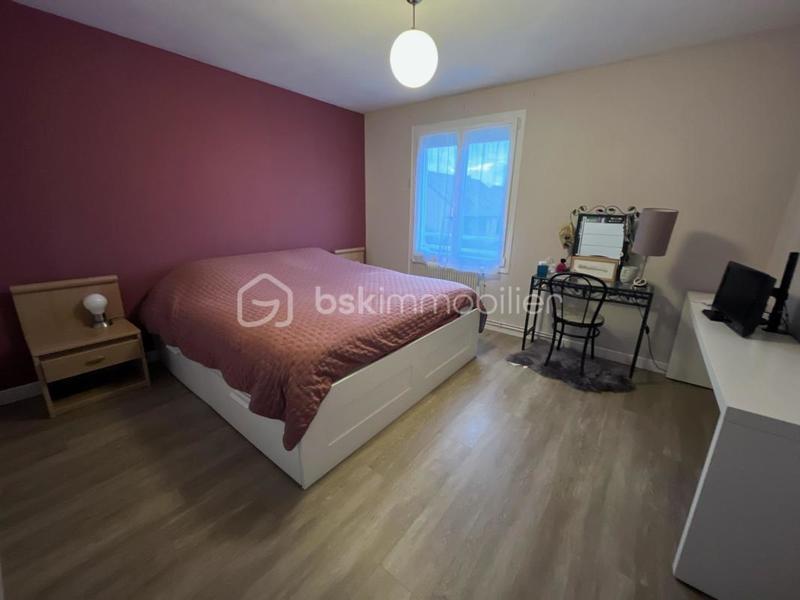 Maison traditionnelle - 93 m² - 6 pièces