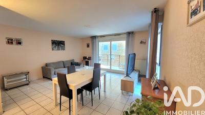Appartement - 75 m² - 3 pièces