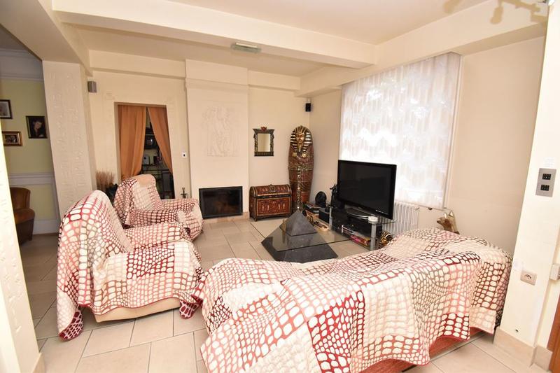 Maison de ville - 235 m² - 10 pièces