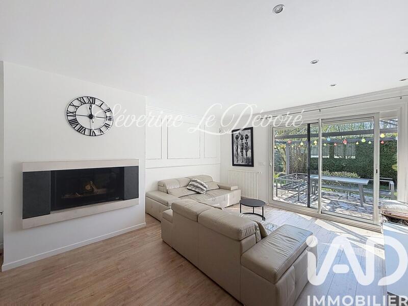 Maison - 156 m² - 8 pièces