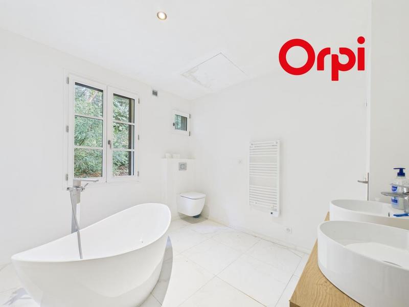 Maison - 88 m² - 5 pièces