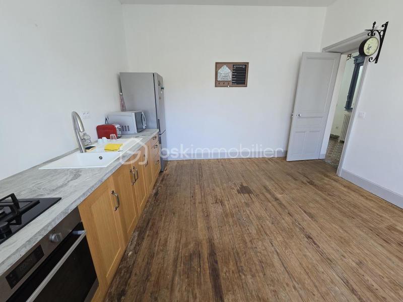 Maison ancienne - 196 m² - 5 pièces