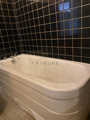 Maison - 253 m² - 8 pièces