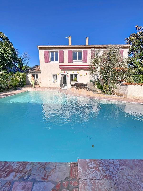 Villa - 139 m² - 6 pièces