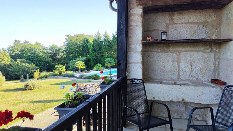 Maison - 295 m² - 10 pièces