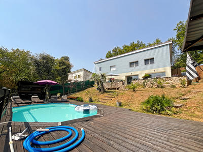 Maison - 103 m² - 4 pièces