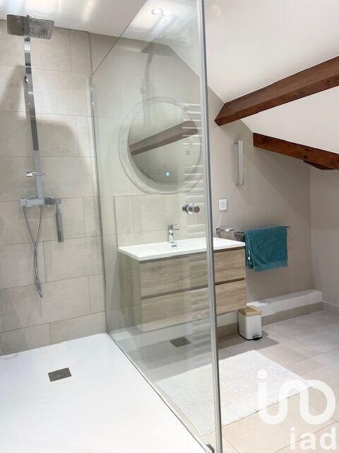 Maison - 212 m² - 8 pièces