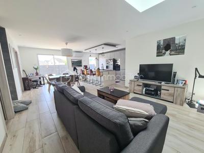 Maison - 90 m² - 3 pièces