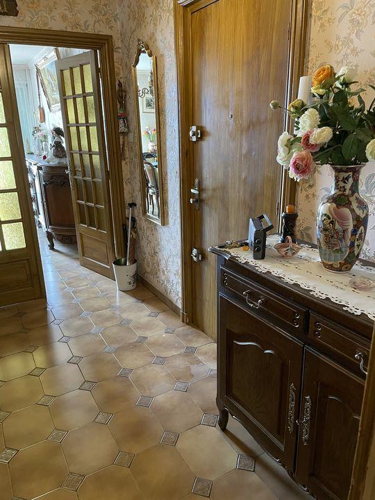 Appartement - 76 m² - 4 pièces