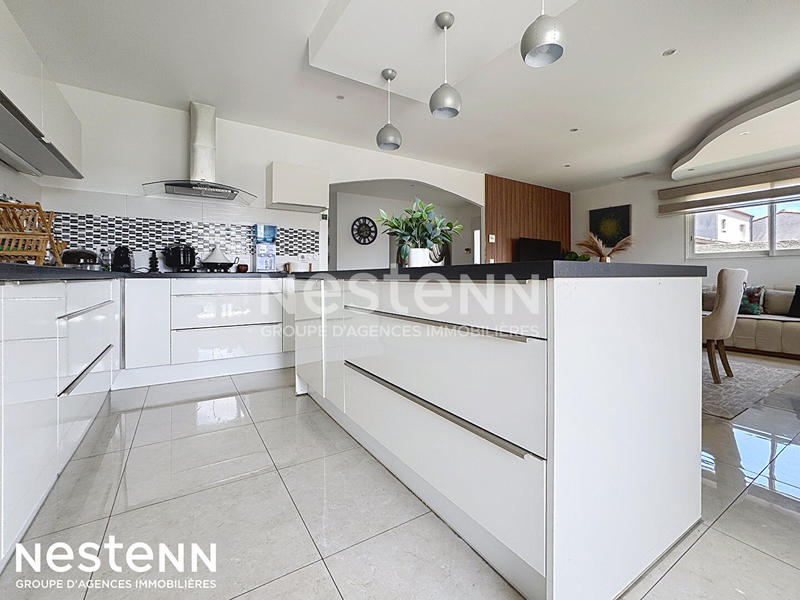 Maison - 139 m² - 6 pièces