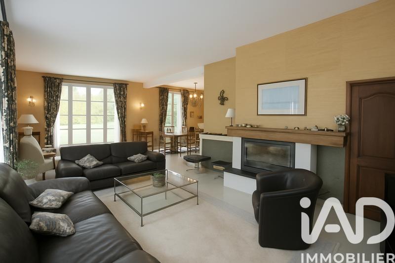 Maison - 468 m² - 12 pièces