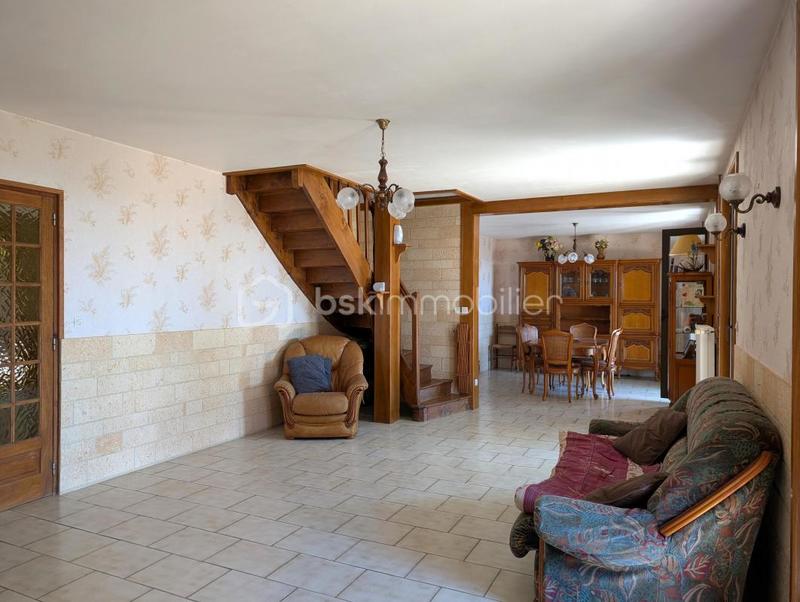 Maison - 180 m² - 7 pièces