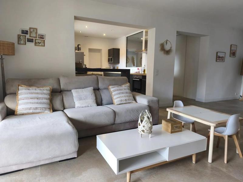 Maison - 180 m² - 6 pièces