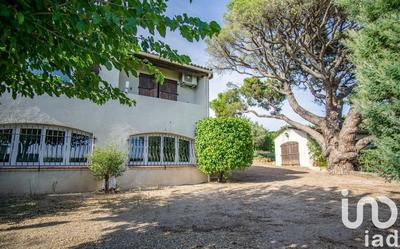 Maison - 237 m² - 9 pièces