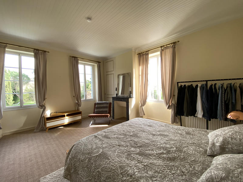 Maison - 399 m² - 7 pièces