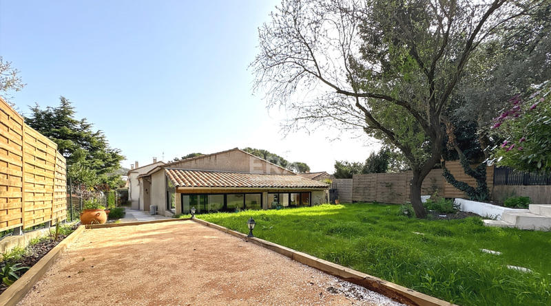 Maison - 100 m² - 6 pièces