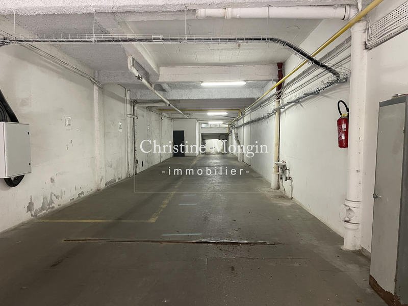 Parking / Garage - 19 m²