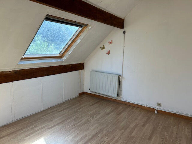 Maison - 212 m² - 12 pièces