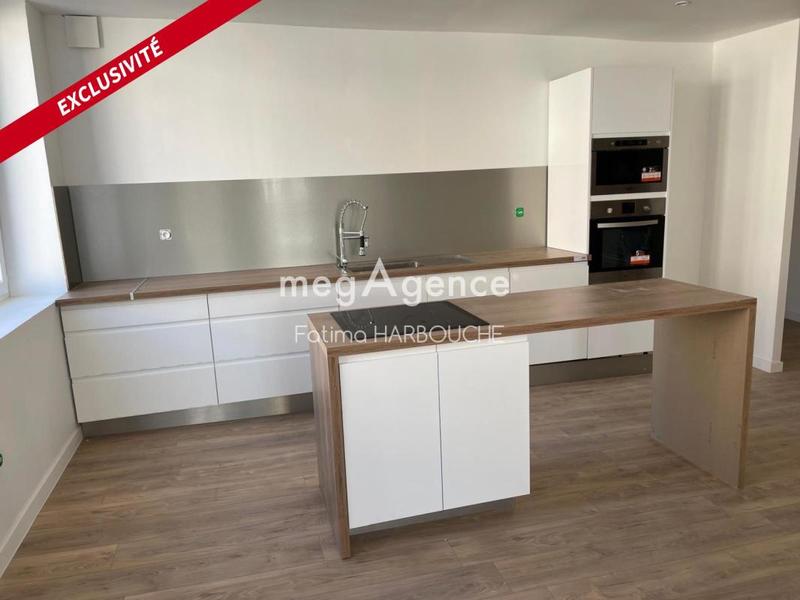 Appartement - 120 m² - 4 pièces