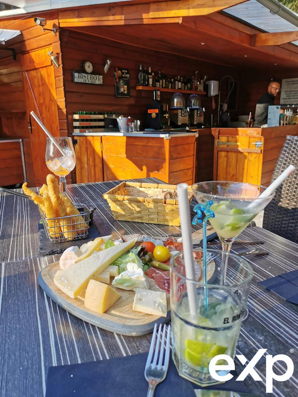 Fonds de commerce - 1 234 m²