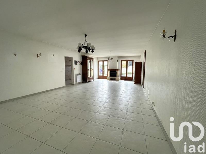 Maison - 303 m² - 12 pièces