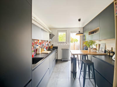 Appartement - 100 m² - 4 pièces