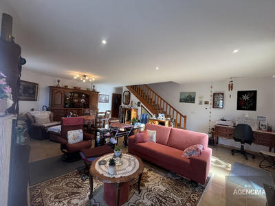 Maison - 88 m² - 3 pièces