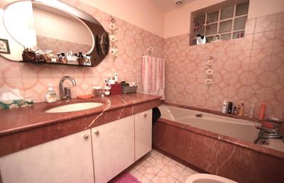 Maison - 177 m² - 7 pièces