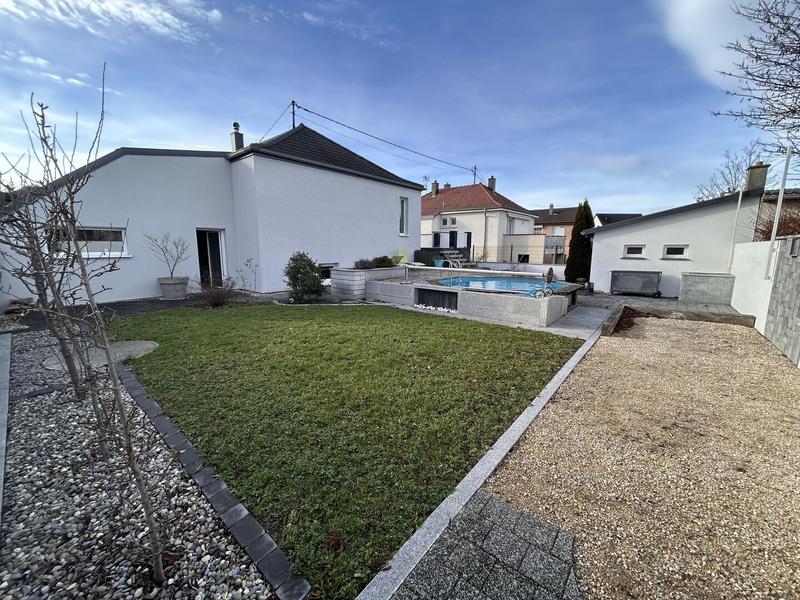 Maison contemporaine - 191 m² - 5 pièces