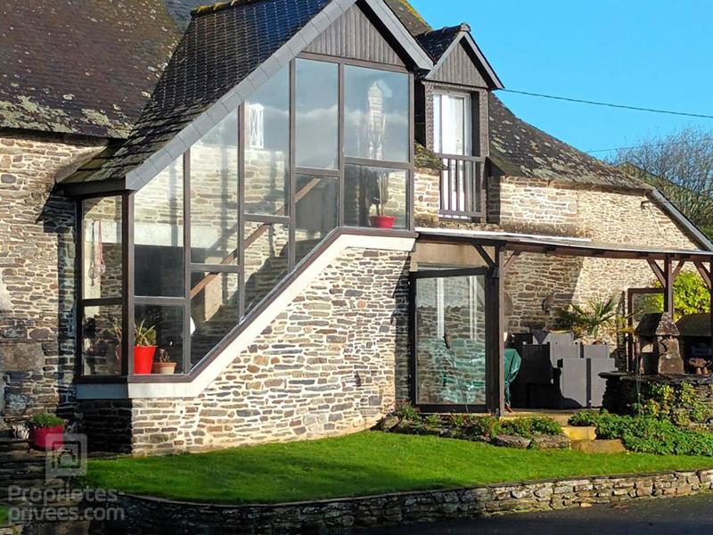 Maison - 200 m² - 10 pièces