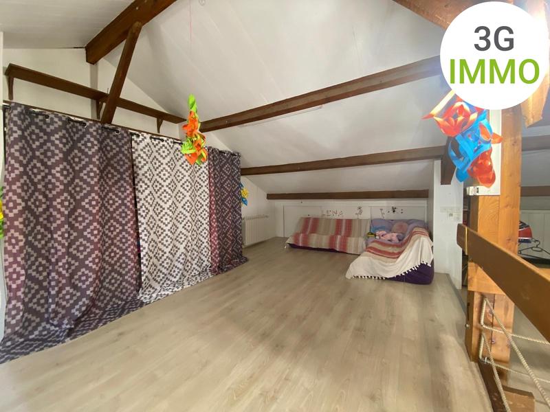 Appartement - 198 m² - 5 pièces