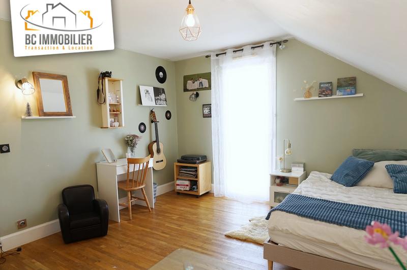 Maison - 167 m² - 6 pièces