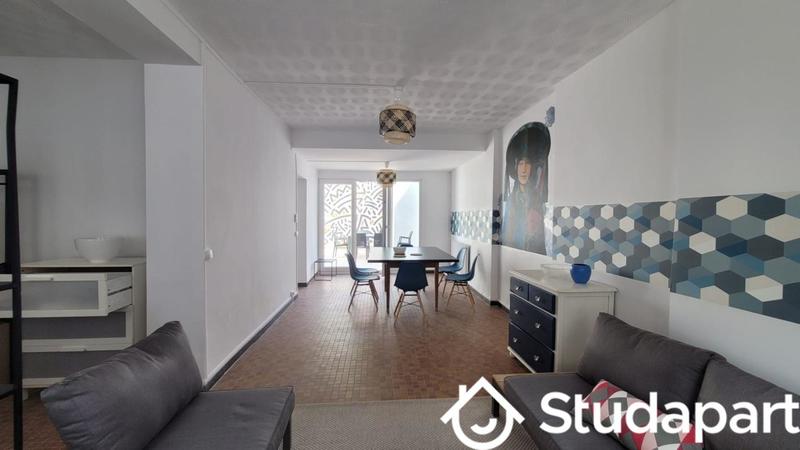 Chambre - 12 m² - 1 pièce