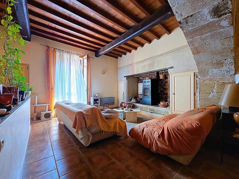 Maison de village - 205 m² - 9 pièces