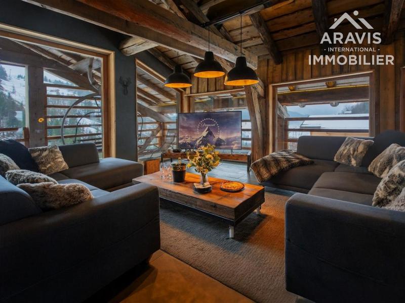 Châlet - 340 m² - 10 pièces