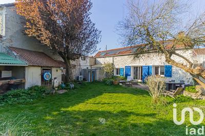 Maison - 105 m² - 6 pièces