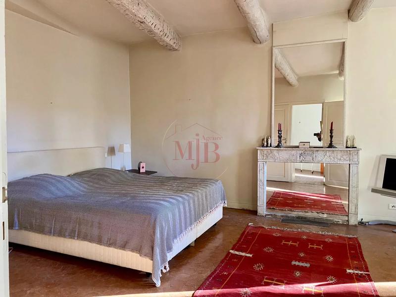 Maison de village - 350 m² - 12 pièces