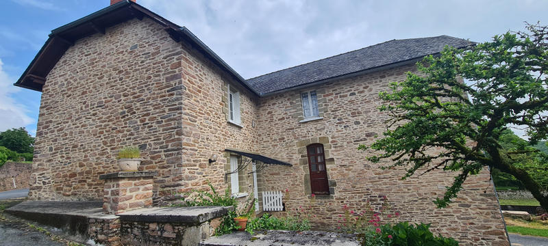 Maison - 135 m² - 6 pièces