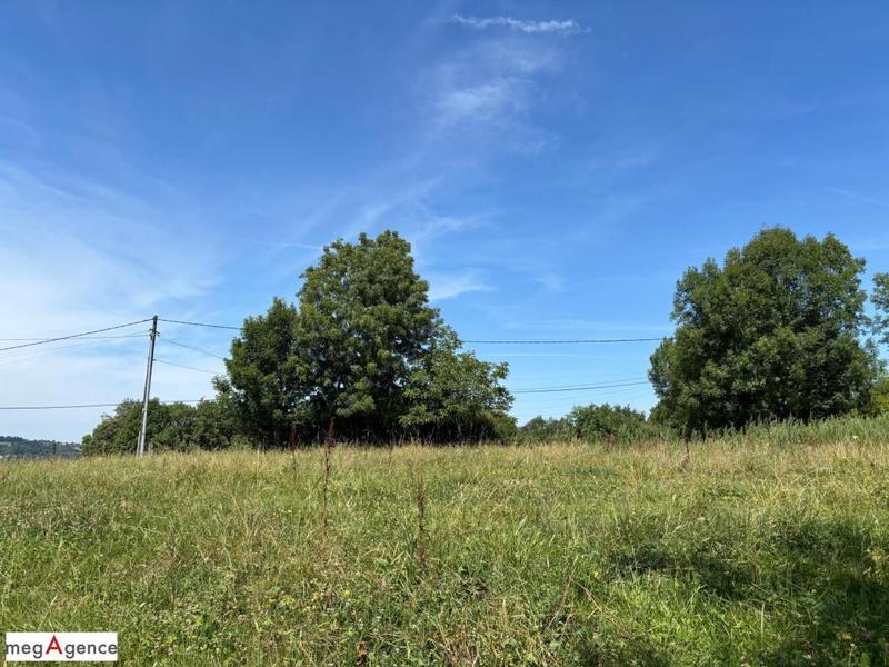 Terrain constructible - 2 810 m²