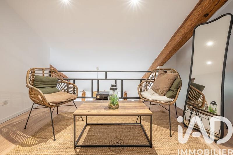 Maison - 230 m² - 7 pièces