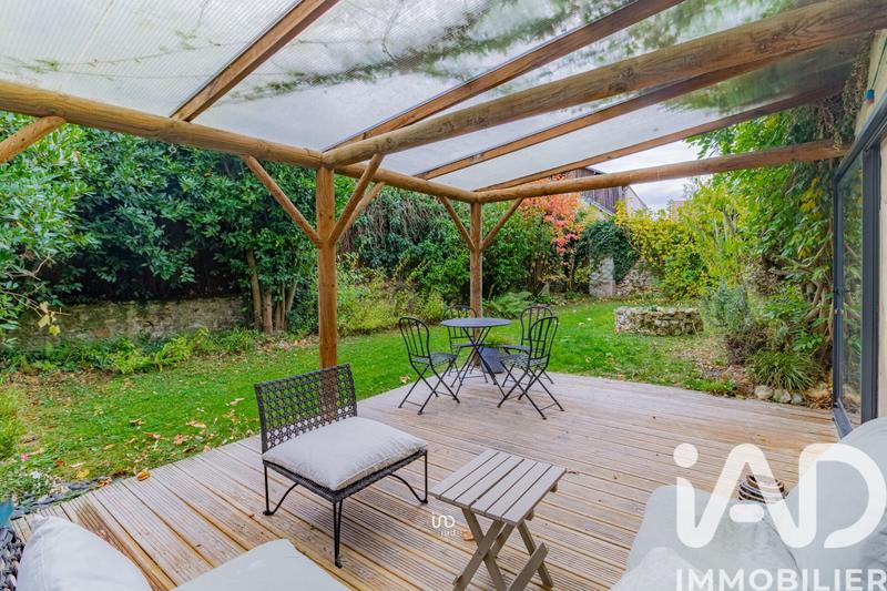 Maison - 210 m² - 7 pièces