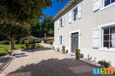 Maison - 122 m² - 5 pièces