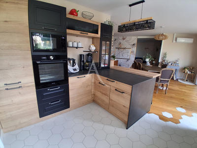 Maison - 135 m² - 6 pièces