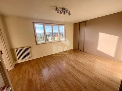 Appartement - 67 m² - 4 pièces