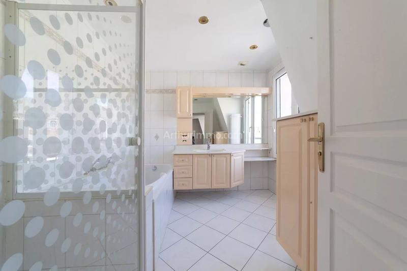 Appartement - 137 m² - 5 pièces