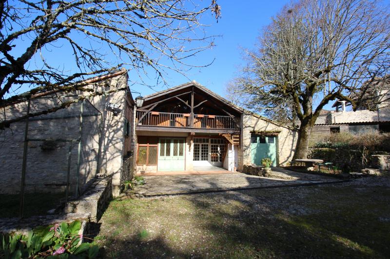 Maison en pierre - 180 m² - 8 pièces